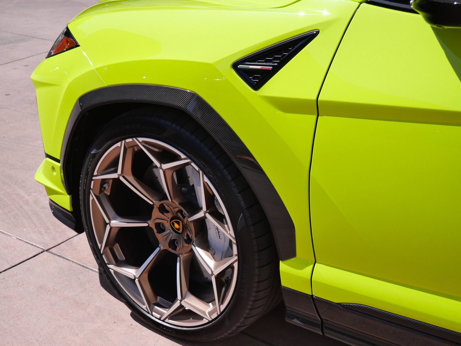 Used 2024 Lamborghini Urus Performante AWD/4WD image 14
