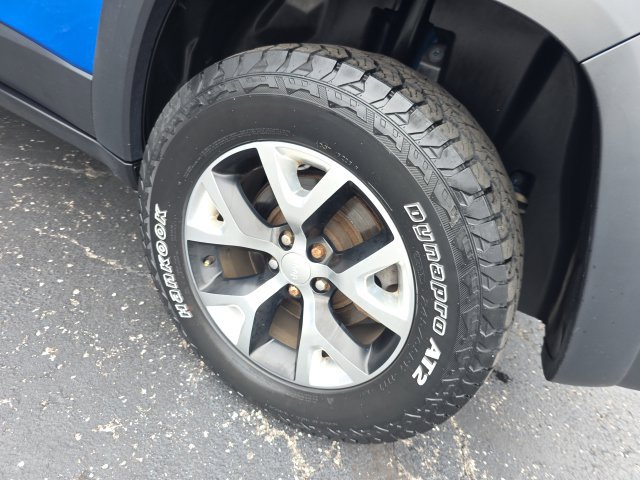 Used 2018 Jeep Cherokee Trailhawk w/ Comfort/Convenience Group AWD/4WD image 37