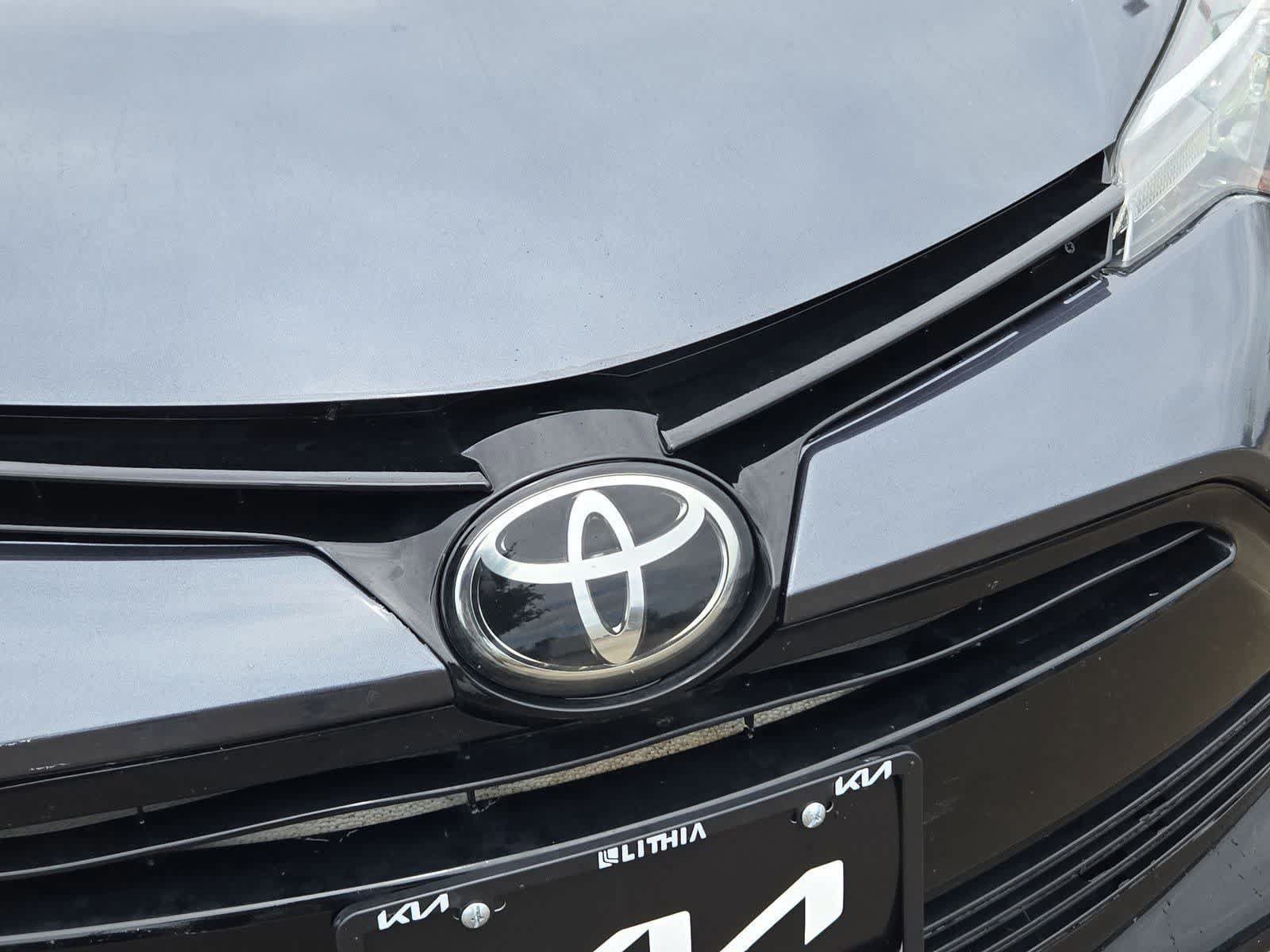 Used 2017 Toyota Corolla LE FWD image 10