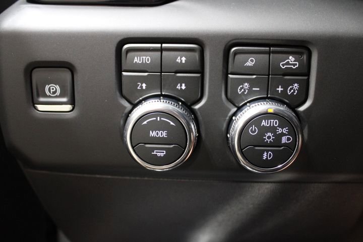 New 2026 GMC Sierra 1500 AT4 w/ Technology Package AWD/4WD image 42