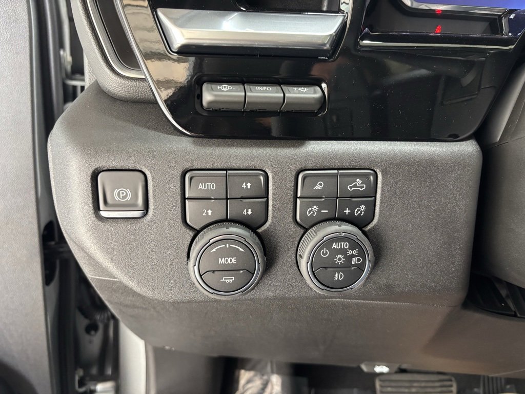 New 2026 Chevrolet Silverado 1500 LTZ w/ LTZ Premium Package image 13
