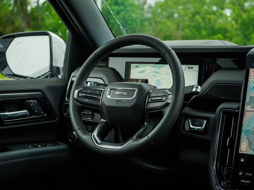New 2026 GMC Yukon XL AT4 w/ AT4 Premium Package AWD/4WD image 17