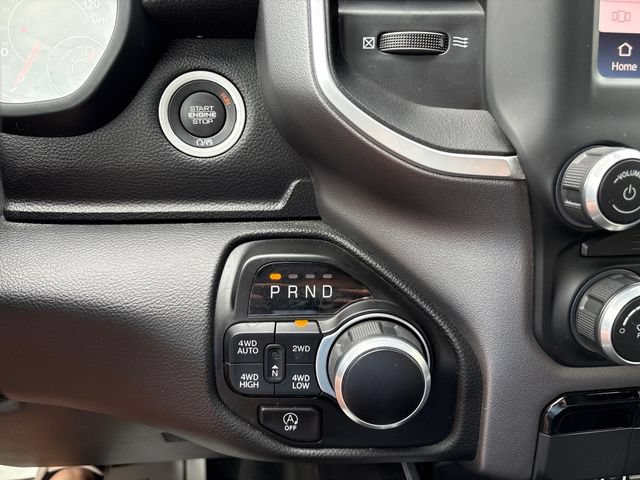 Used 2023 RAM 1500 Big Horn AWD/4WD image 17