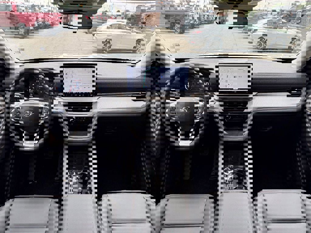 New 2026 Ford Explorer Active w/ Active Comfort Package image 33