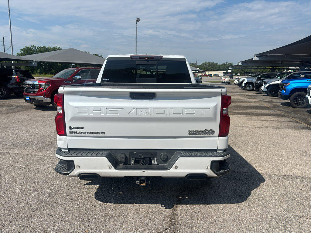 Used 2019 Chevrolet Silverado 1500 High Country w/ Technology Package AWD/4WD image 6