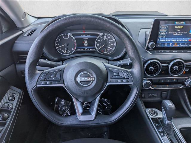 Used 2024 Nissan Sentra SV FWD image 13