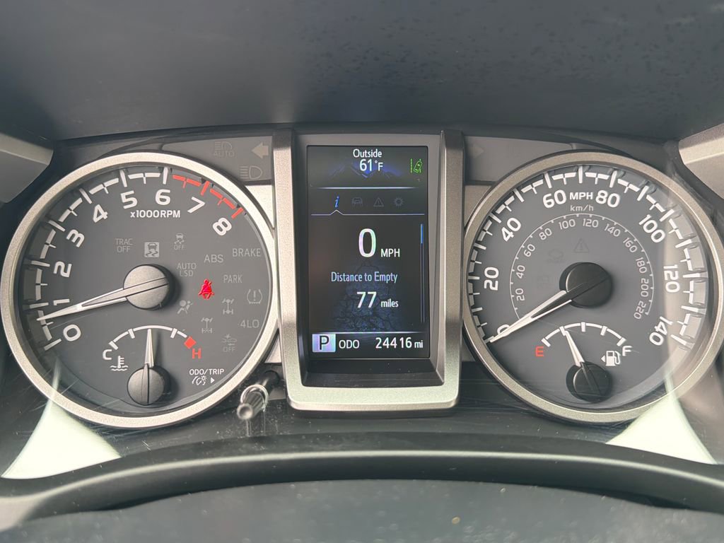 Used 2022 Toyota Tacoma SR5 image 21