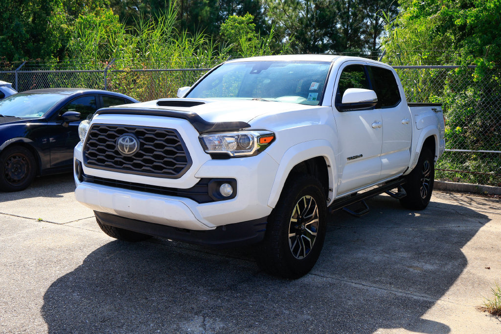 Used 2020 Toyota Tacoma TRD Sport RWD image 1