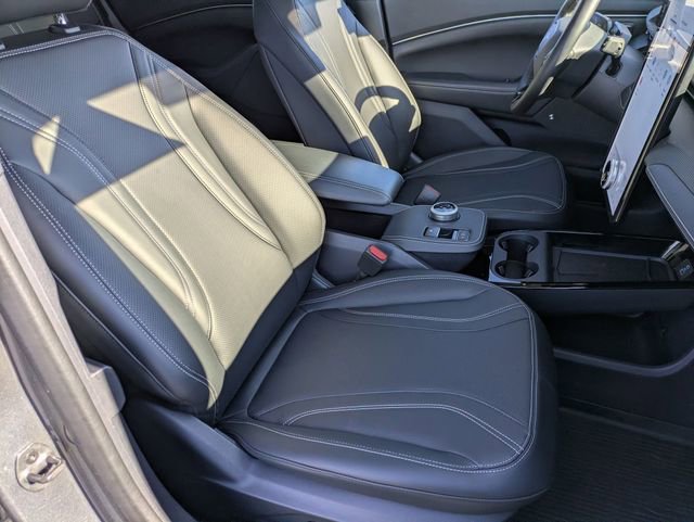 Used 2023 Ford Mustang Mach-E Premium image 39