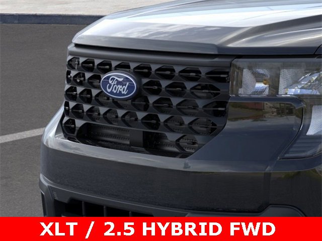 New 2025 Ford Maverick XLT image 18