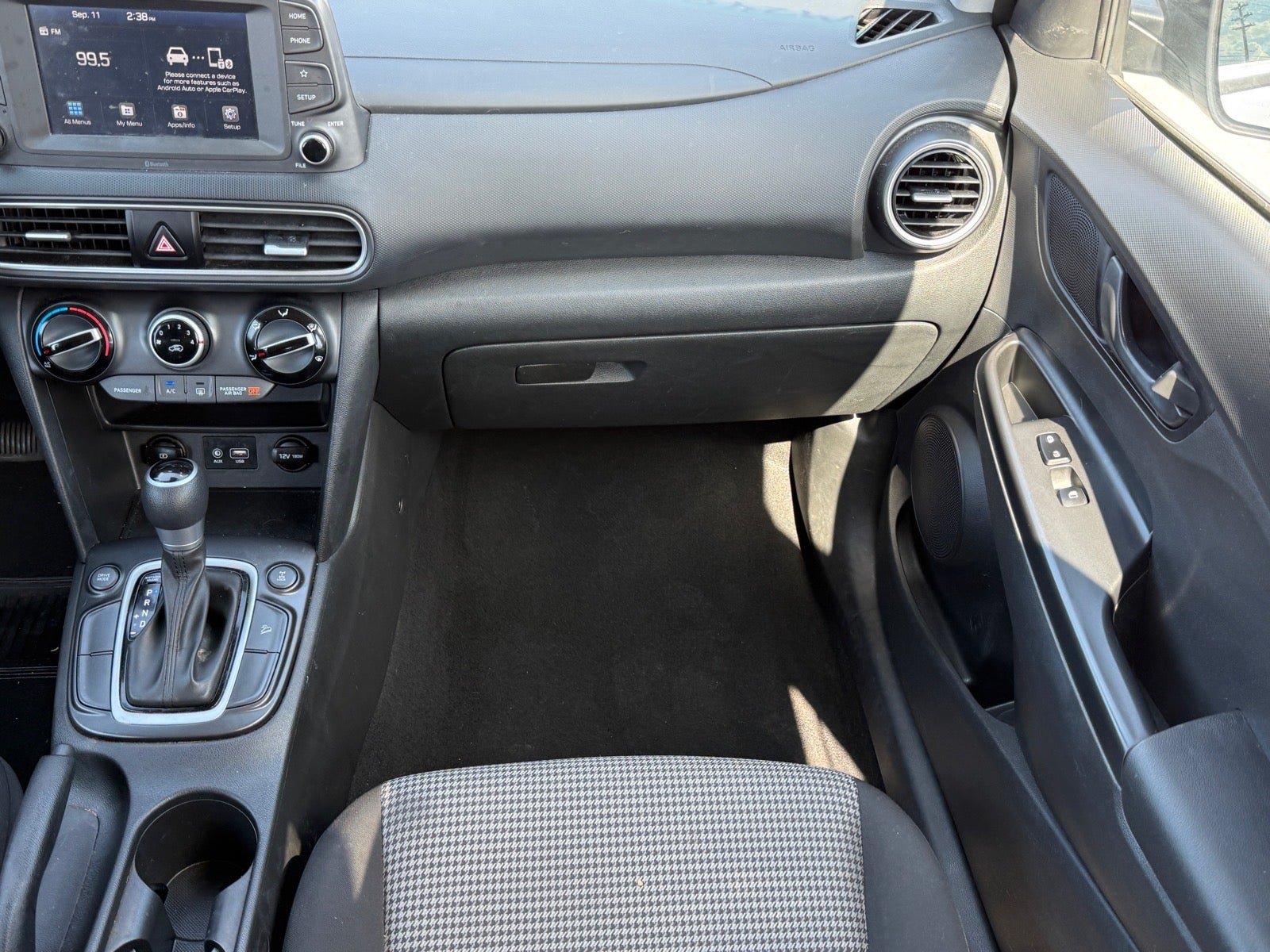 Used 2021 Hyundai Kona SE AWD/4WD image 14