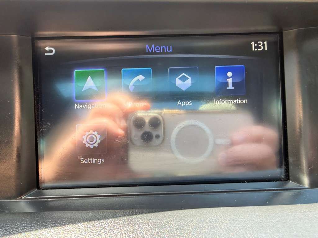 Used 2017 INFINITI QX30 Premium w/ Technology Package FWD image 30