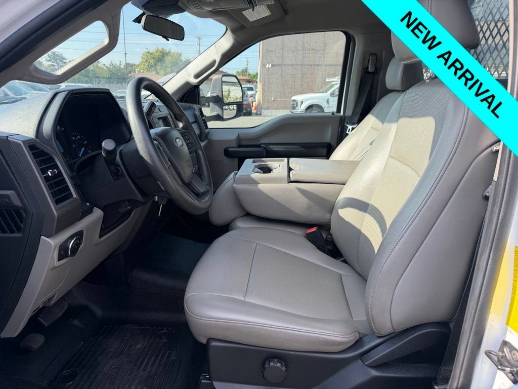 Used 2020 Ford F550 2WD Regular Cab Super Duty image 5