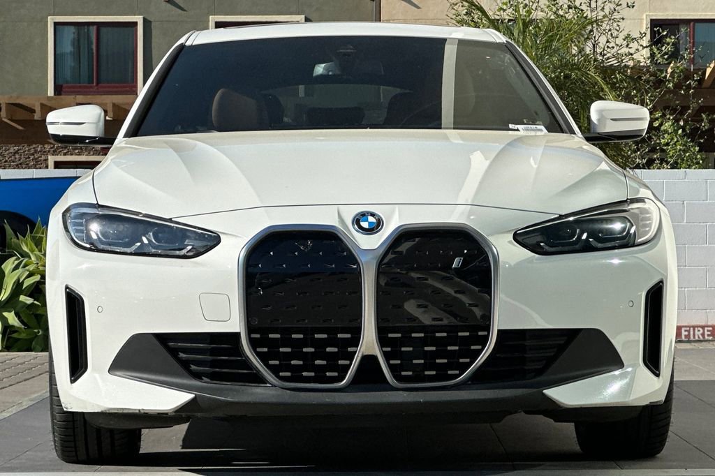 Used 2023 BMW i4 eDrive35 w/ Premium Package image 8