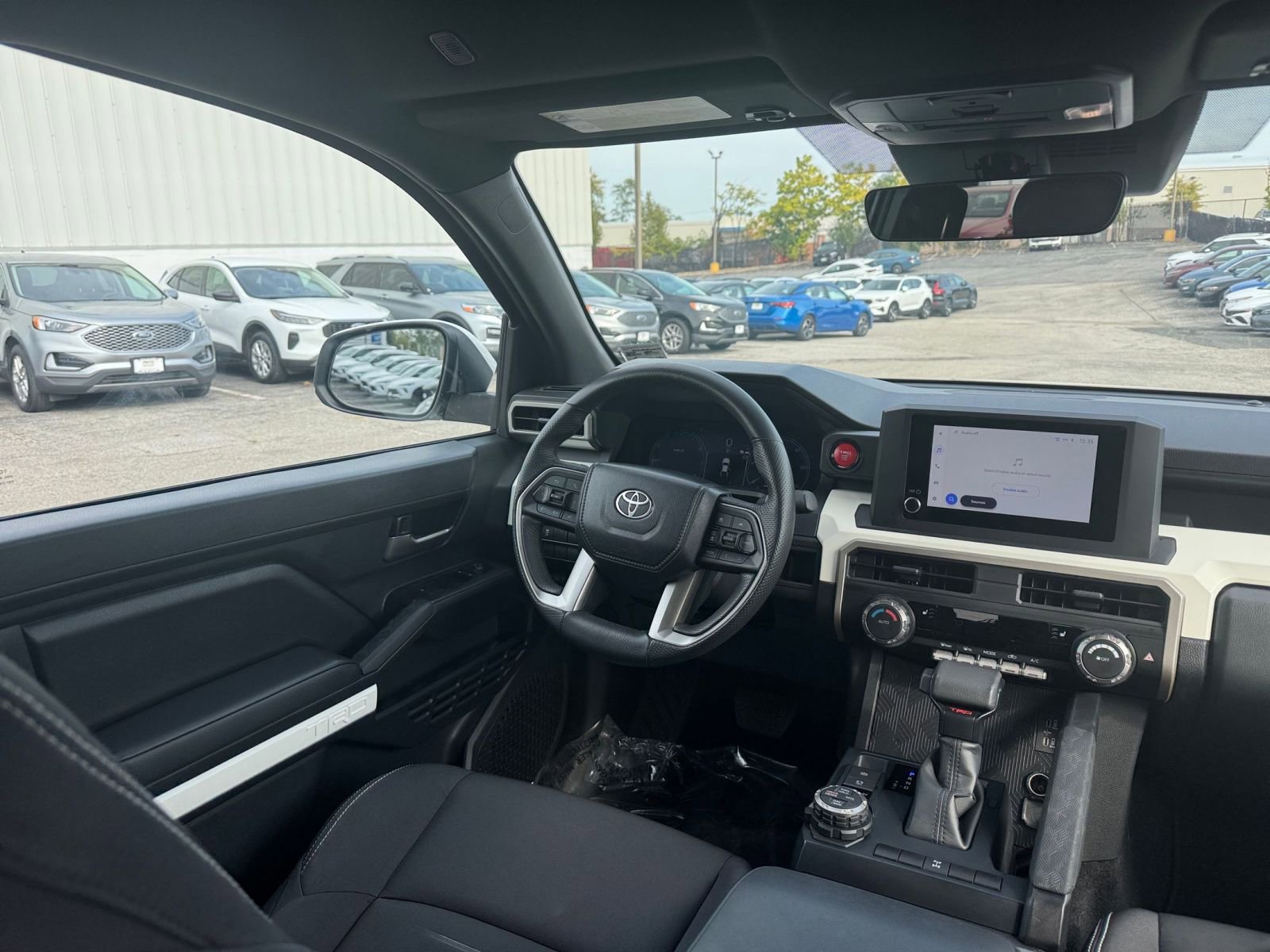 Used 2024 Toyota Tacoma TRD Off-Road AWD/4WD image 29