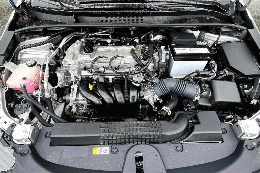 Used 2021 Toyota Corolla LE w/ Carpet Mat Package (TMS) FWD image 29
