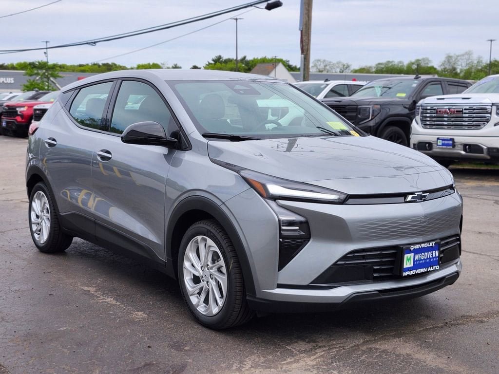 New 2027 Chevrolet Bolt LT FWD image 7