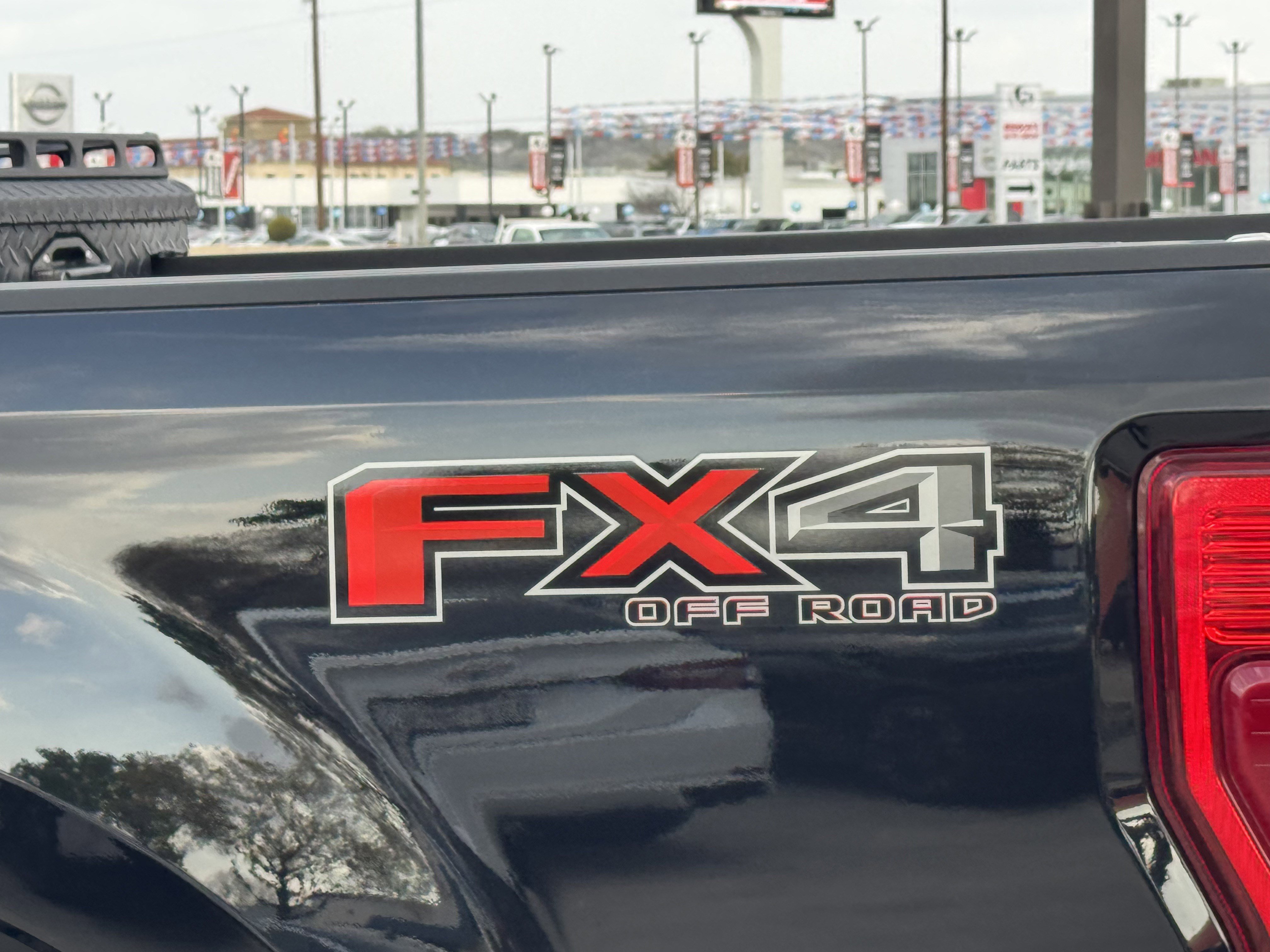 Used 2022 Ford F250 XL w/ STX Appearance Package image 12