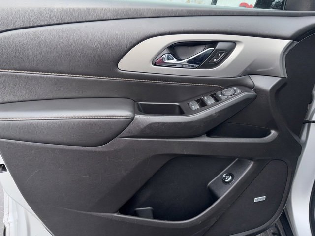 Used 2020 Chevrolet Traverse LT w/ LT Premium Package image 14