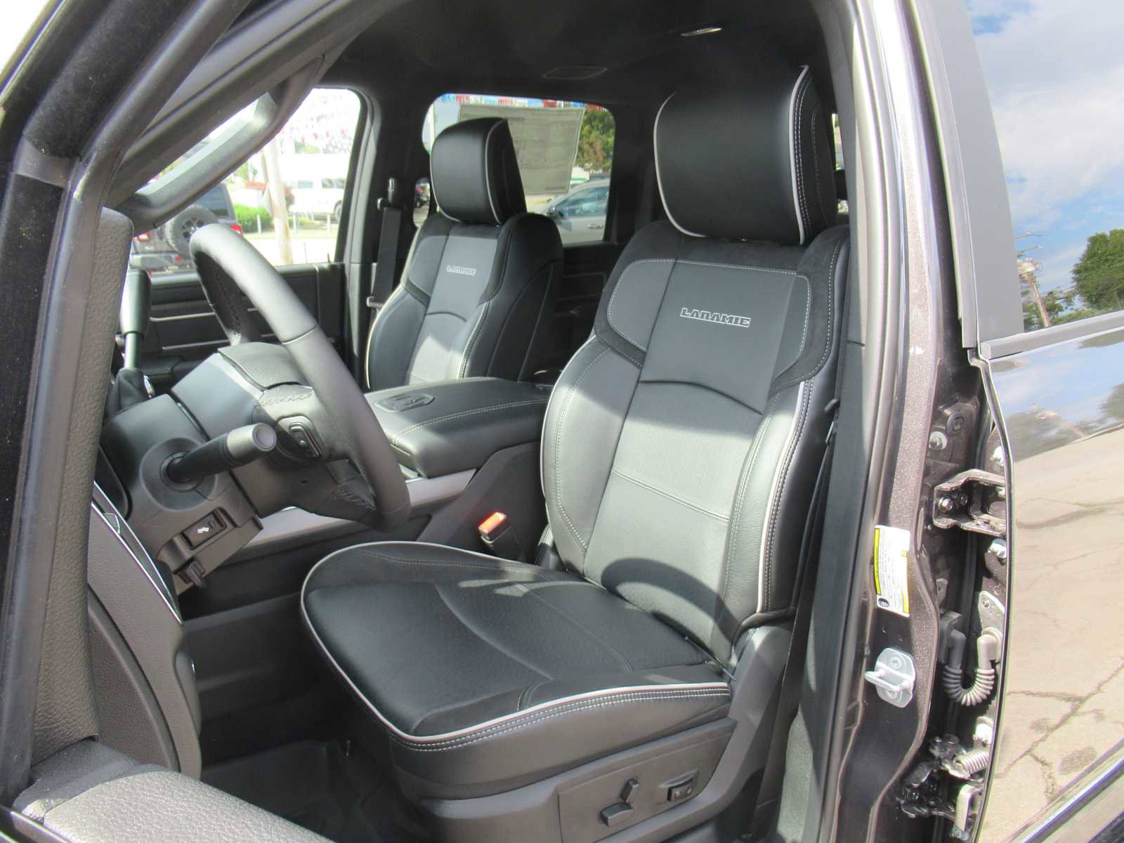 New 2026 RAM 3500 Laramie image 23