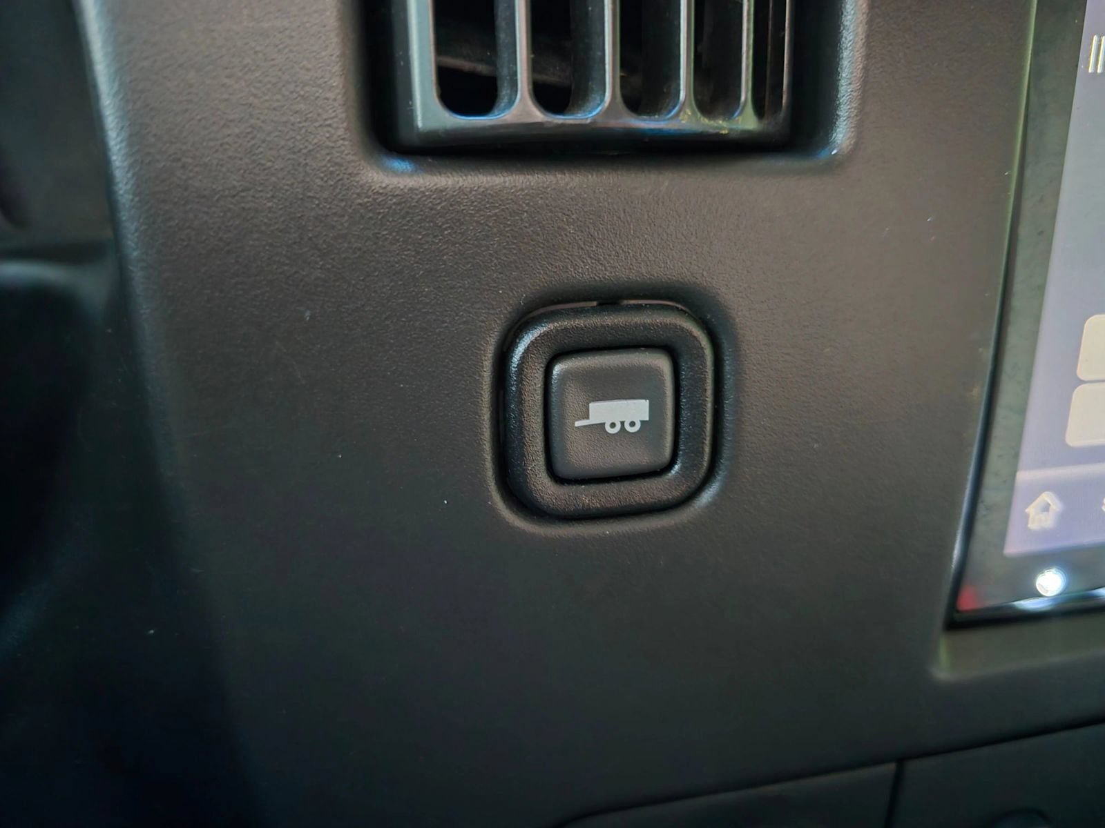 Used 2015 Chevrolet Express 3500 LT w/ LT Preferred Equipment Group RWD image 29