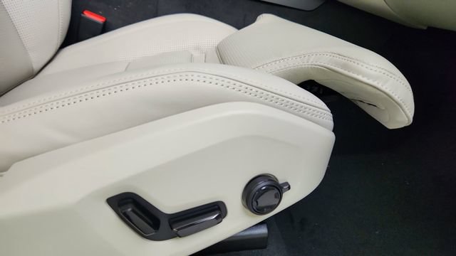 New 2026 Volvo XC90 B6 Ultra w/ Protection Package AWD/4WD image 40