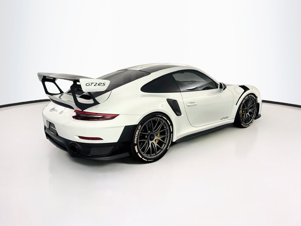 Used 2018 Porsche 911 GT2 RS RWD image 5
