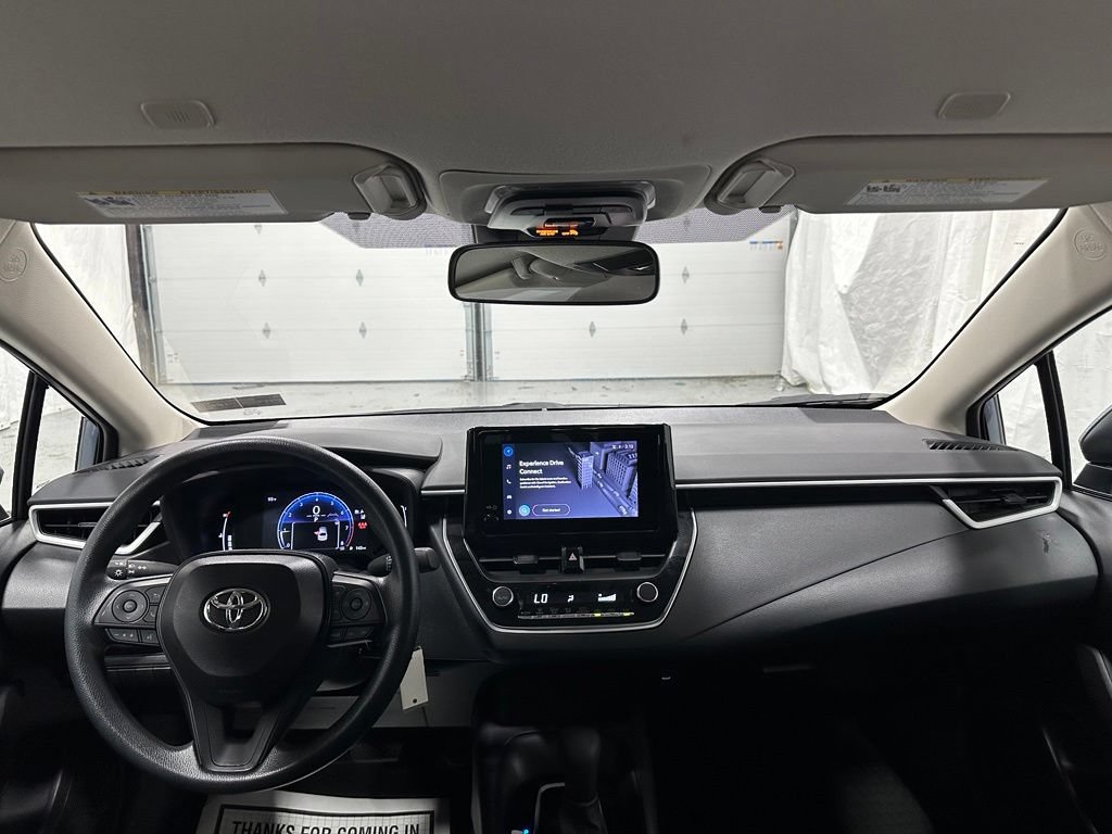 Used 2026 Toyota Corolla LE FWD image 41