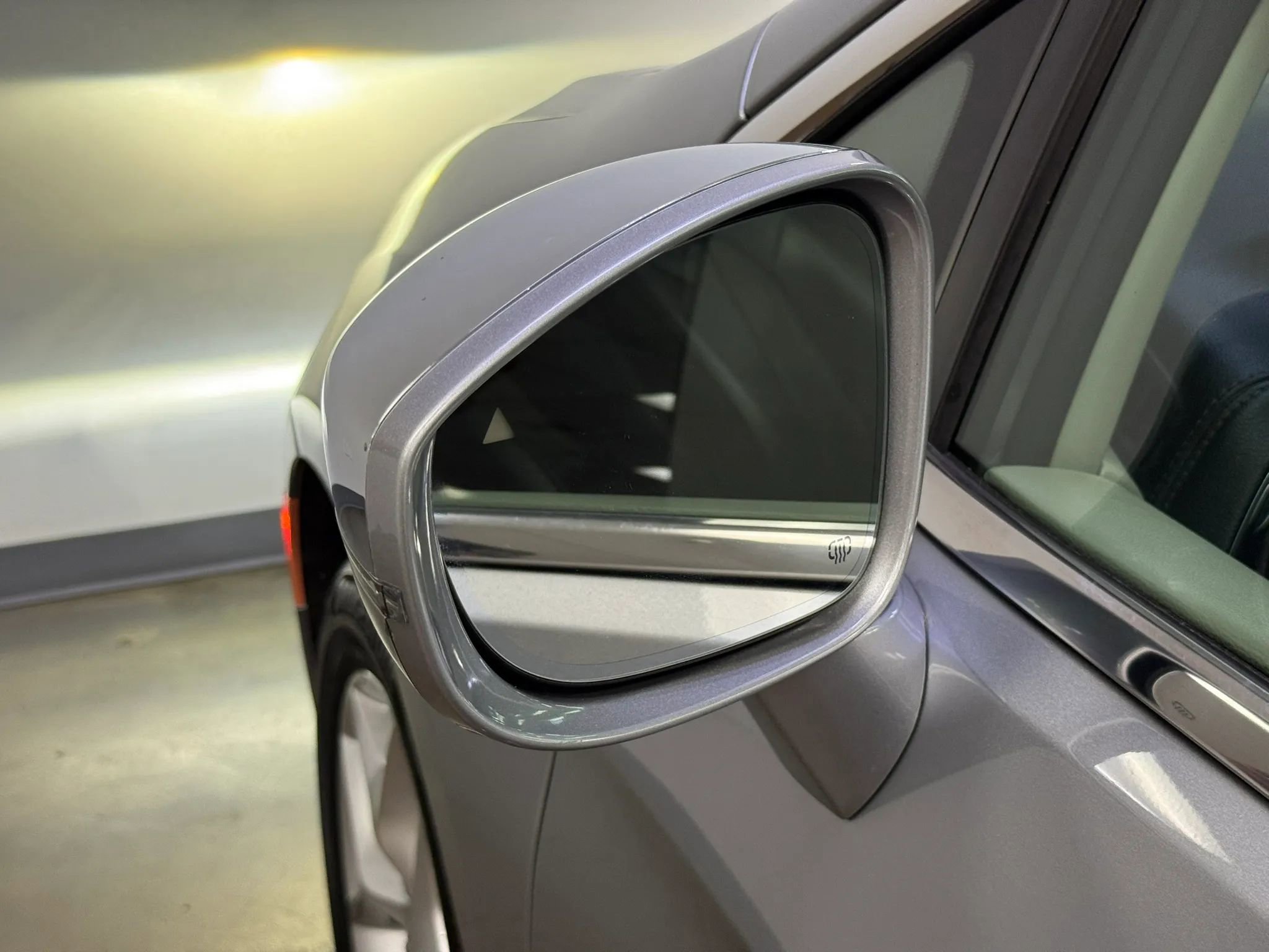 Used 2020 Chrysler Pacifica Limited FWD image 8