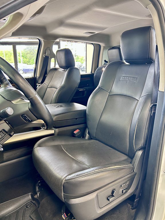 Used 2016 RAM 1500 Laramie w/ Convenience Group image 11