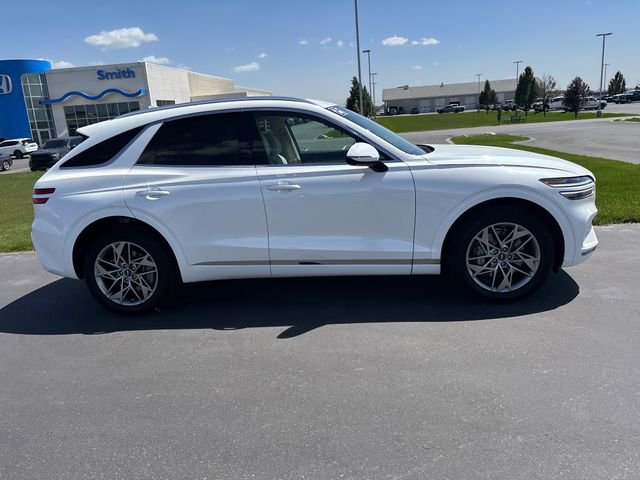 Used 2025 Genesis GV70 2.5T w/ Advanced Package AWD/4WD image 2