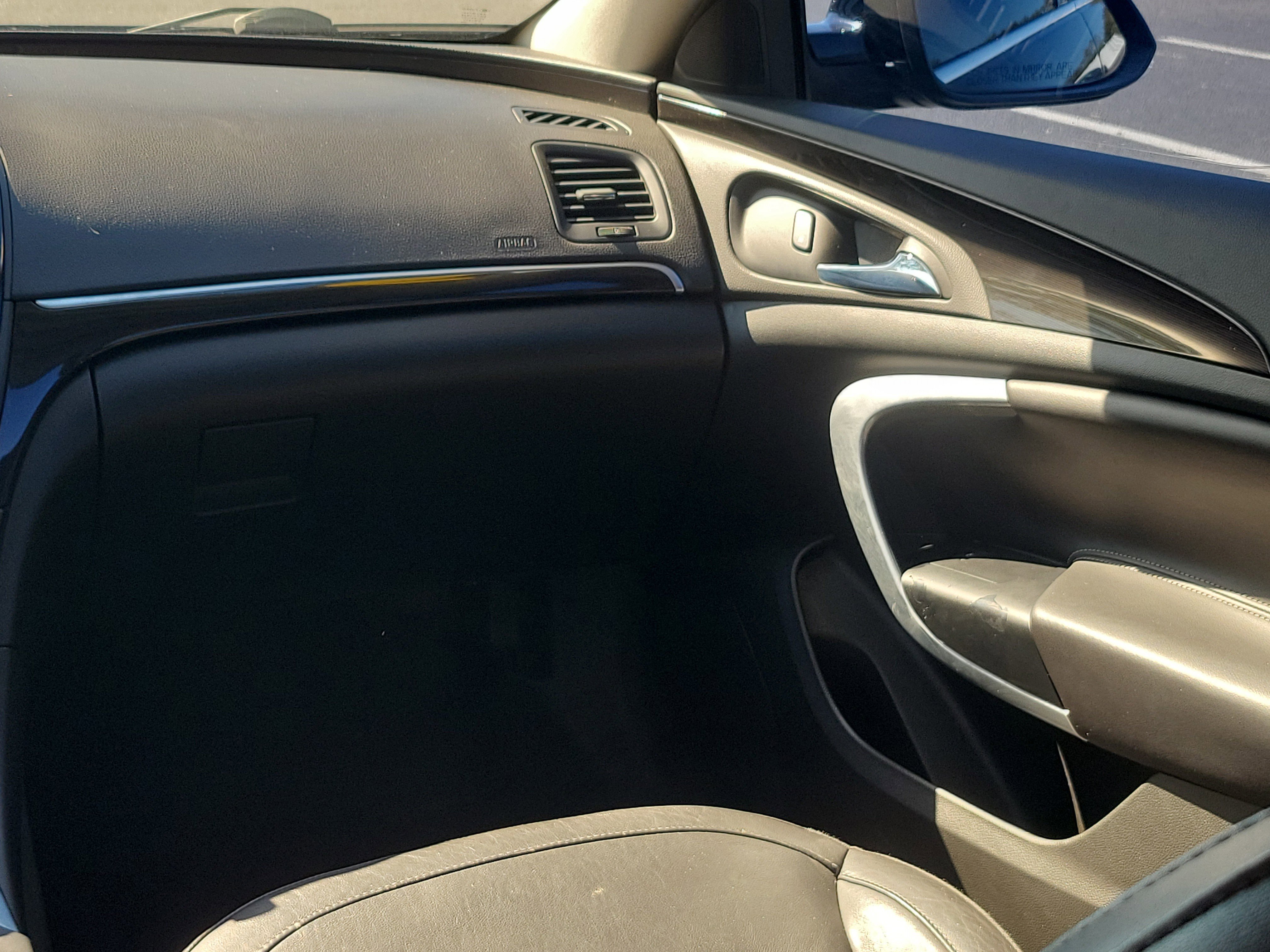 Used 2017 Buick Regal Sport Touring image 18