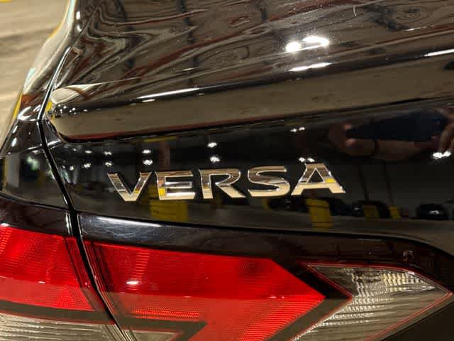 Used 2020 Nissan Versa SR FWD image 24