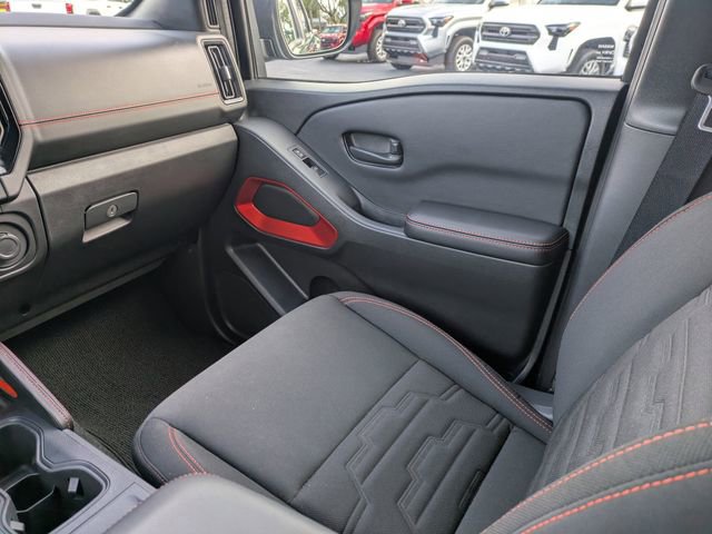 Used 2026 Nissan Frontier PRO-4X w/ Pro-4x Convenience Package image 17