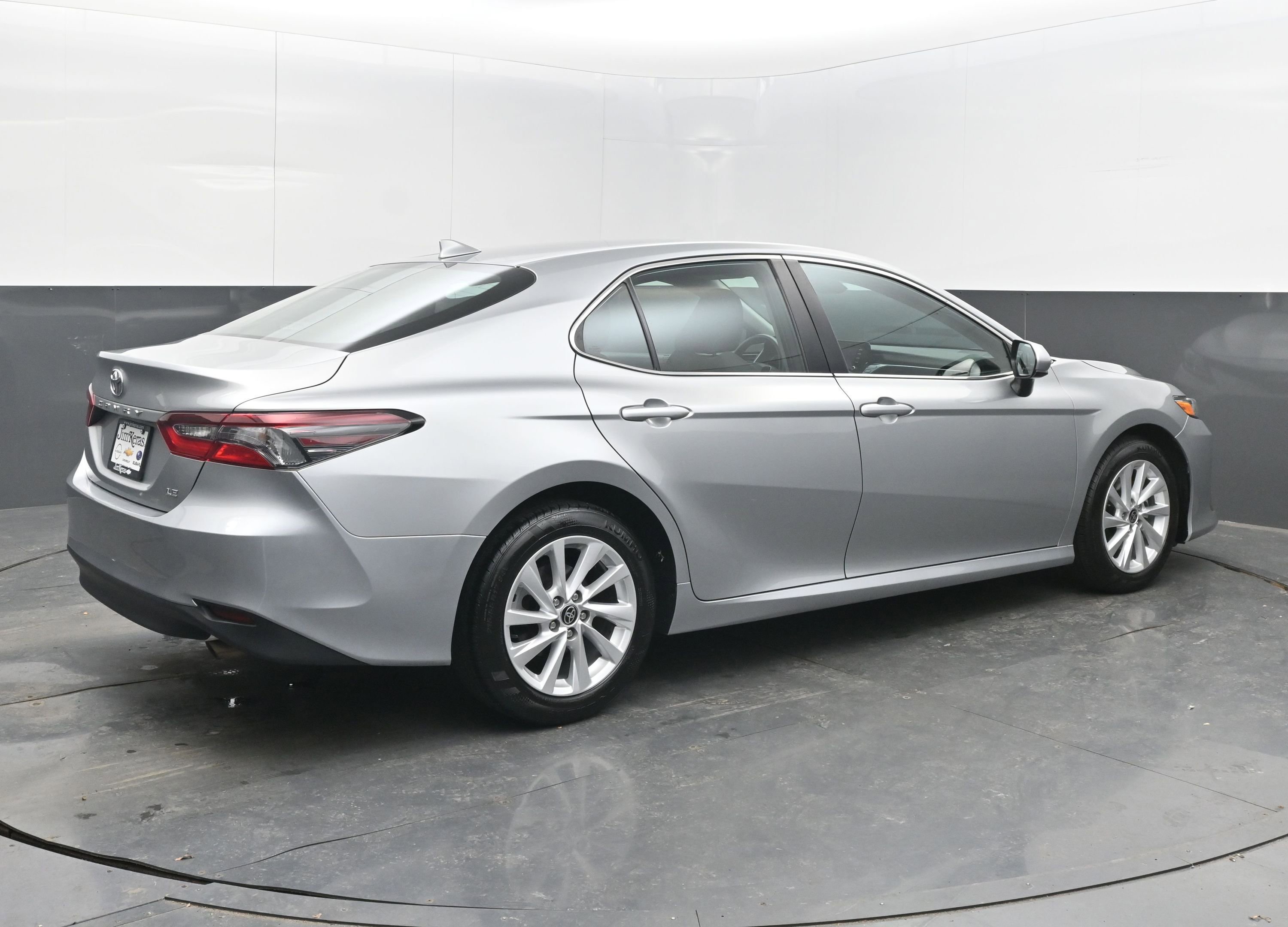 Used 2024 Toyota Camry LE image 9
