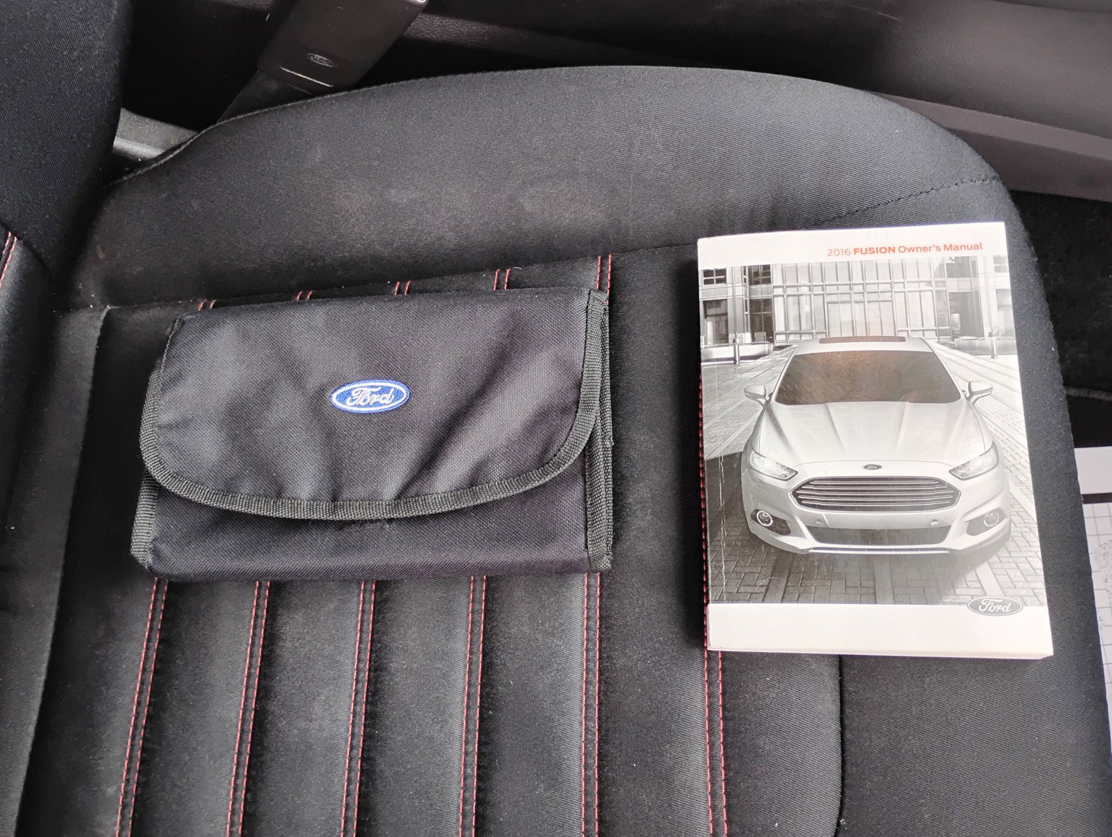 Used 2016 Ford Fusion SE image 37