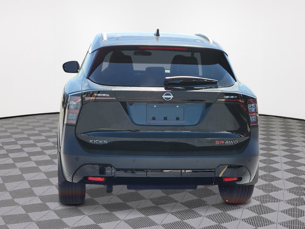 New 2025 Nissan Kicks SR image 4