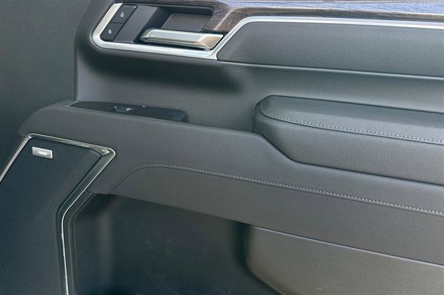 New 2026 Chevrolet Silverado 3500 LTZ w/ LTZ Premium Package image 18