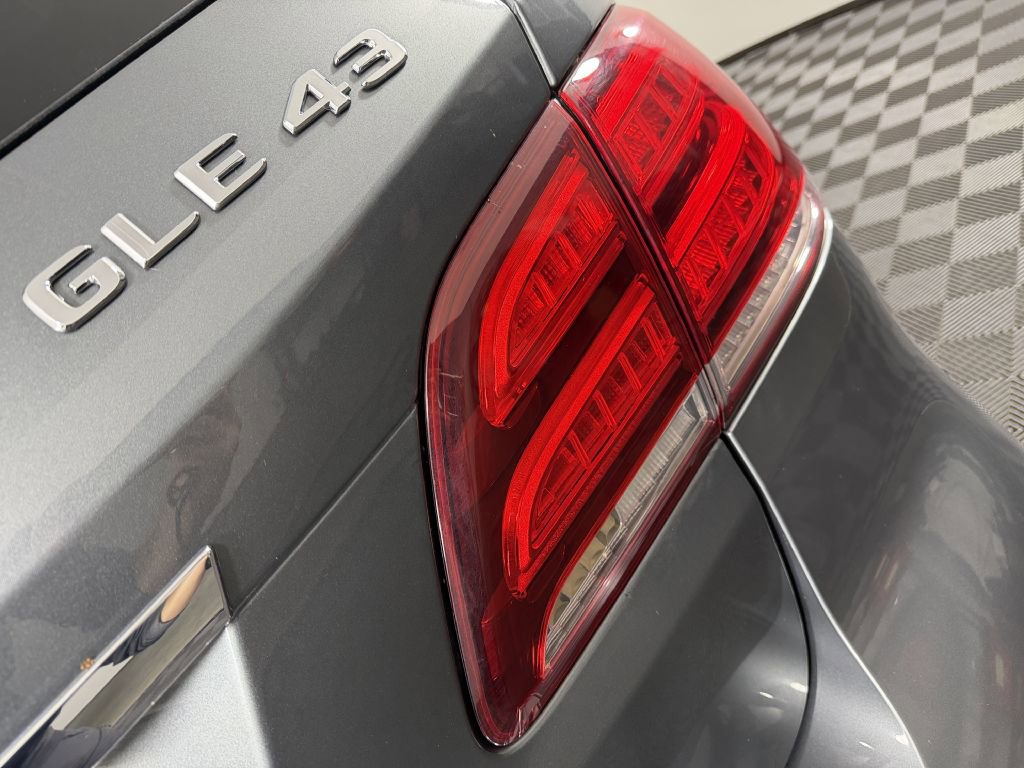 Used 2019 Mercedes-Benz GLE 43 AMG 4MATIC image 40