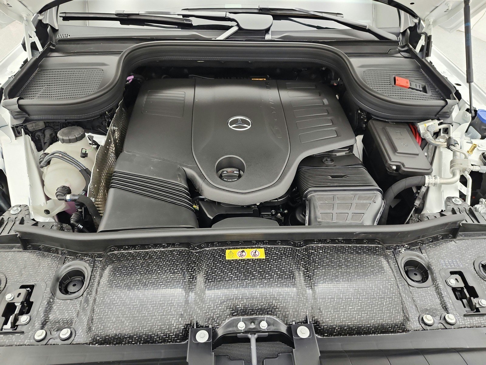 New 2027 Mercedes-Benz GLE 450 4MATIC Coupe image 12