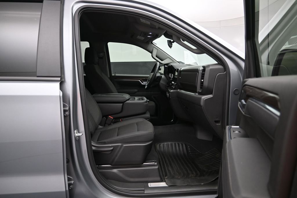 Certified 2026 Chevrolet Silverado 1500 LT w/ Convenience Package II AWD/4WD image 26