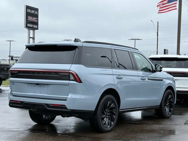 Used 2025 Lincoln Navigator Reserve w/ Jet Appearance Package image 50