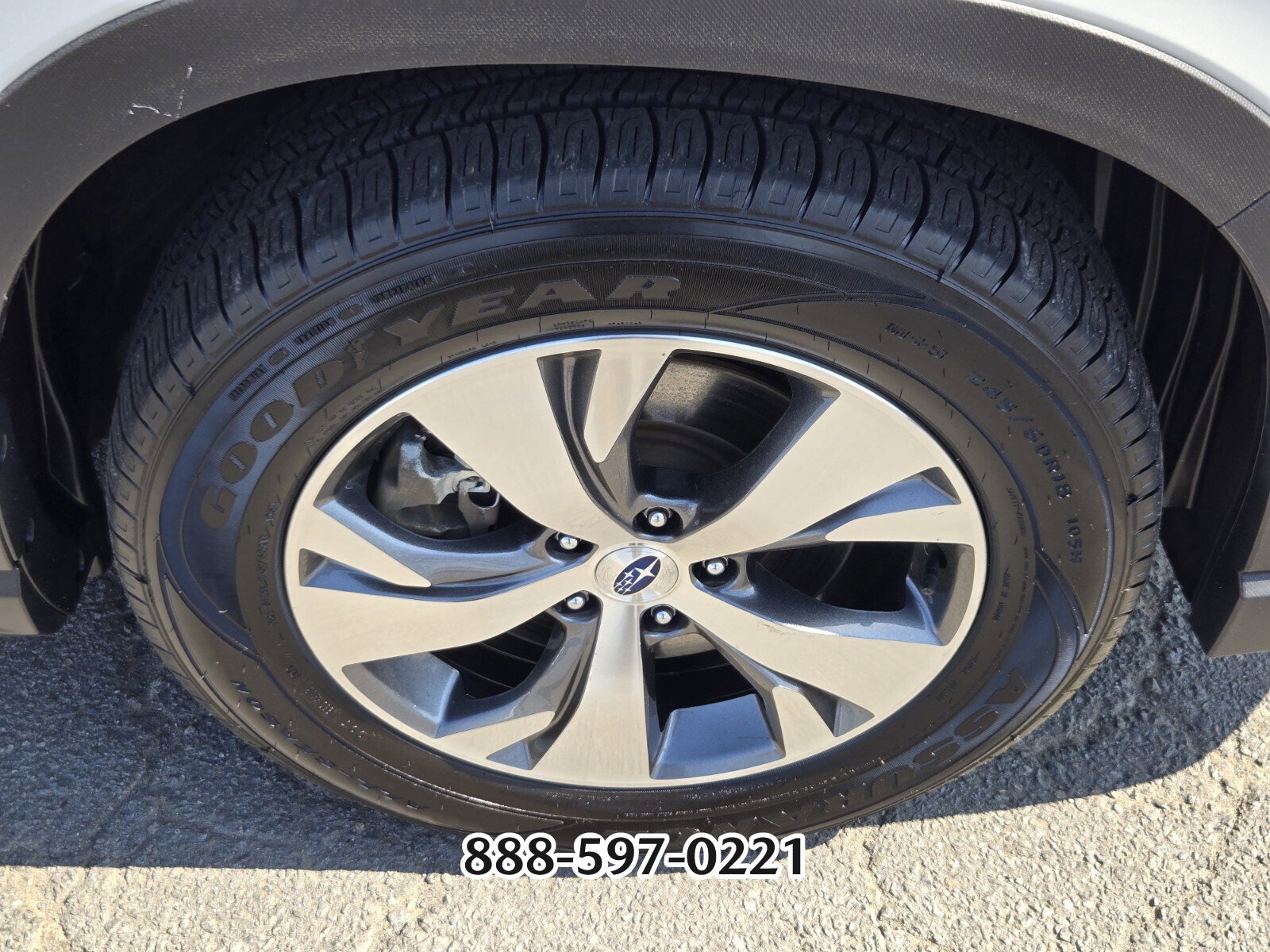 Used 2024 Subaru Ascent Premium w/ Convenience Package image 21