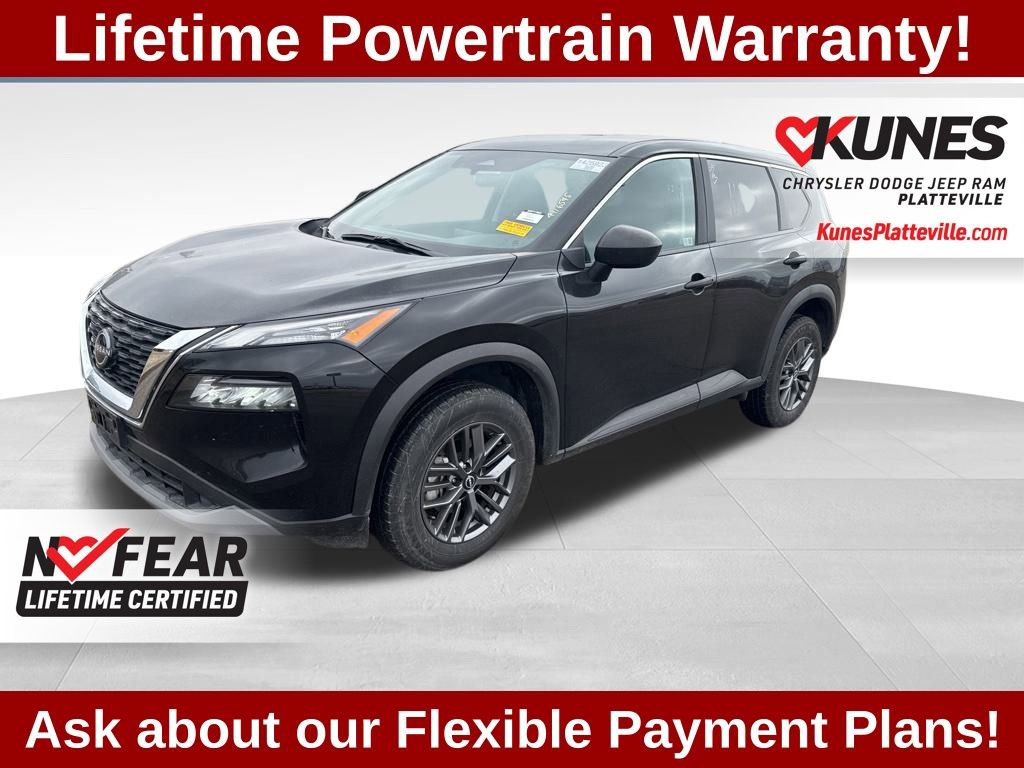 Used 2023 Nissan Rogue S image 4