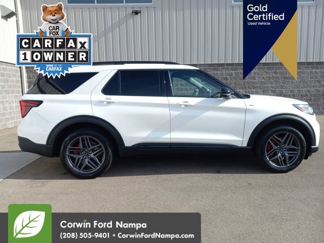 Used 2025 Ford Explorer ST-Line w/ Premium Package image 2