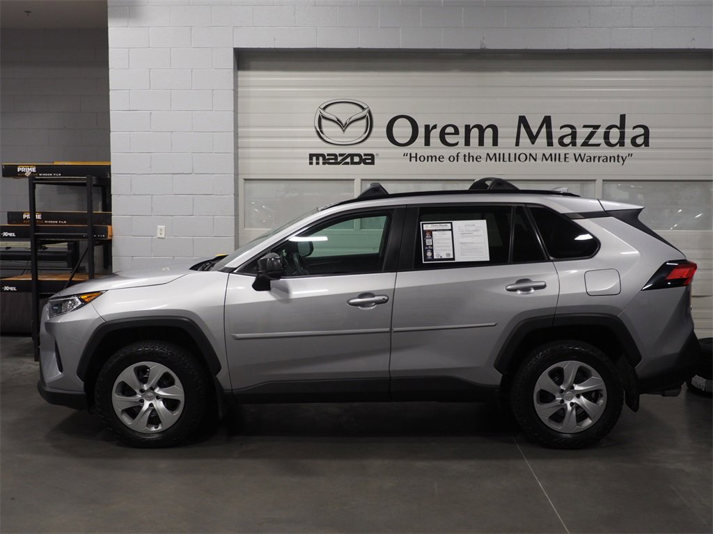 Used 2021 Toyota RAV4 LE image 24