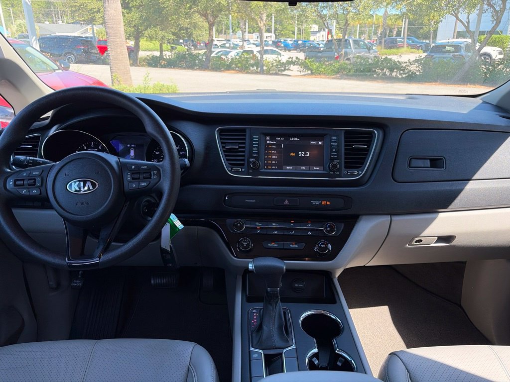 Used 2019 Kia Sedona LX FWD image 27