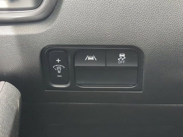 Used 2021 Kia Sorento LX image 25