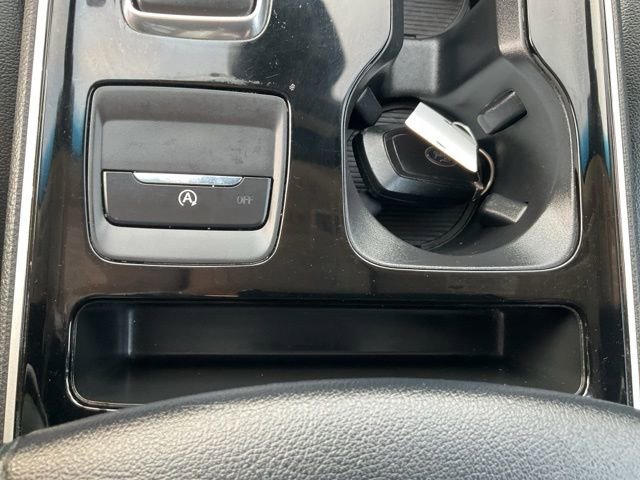 Used 2020 Ford Edge SEL image 16