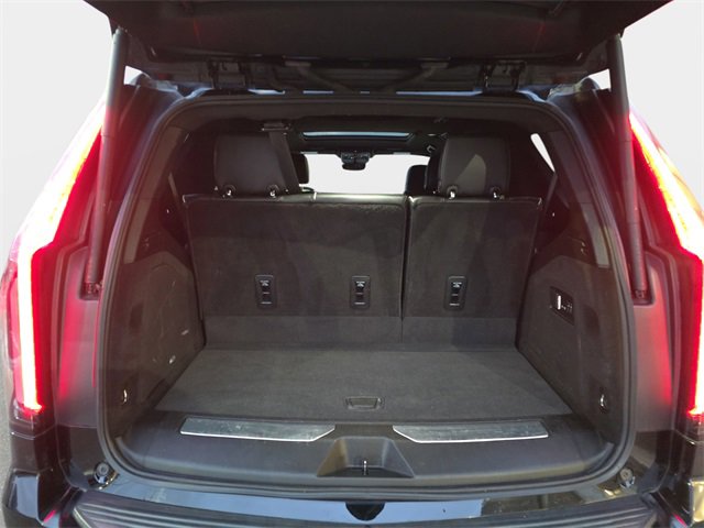 Used 2022 Cadillac Escalade Premium Luxury image 14